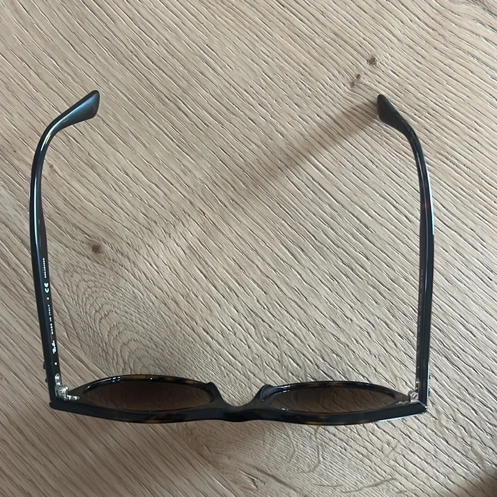 Ray-Ban Wayfarer Classic Sunglasses